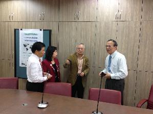102/03/23交換學生期中交流會議，開新視窗